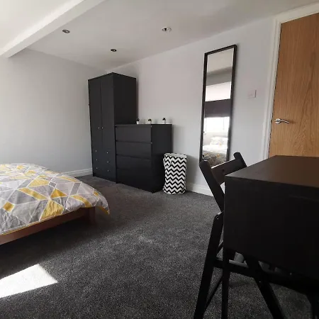 Modern Loft Close To The City Centre